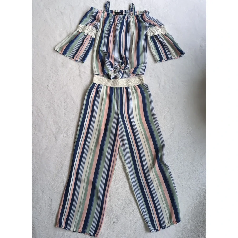 Amy Byer two piece